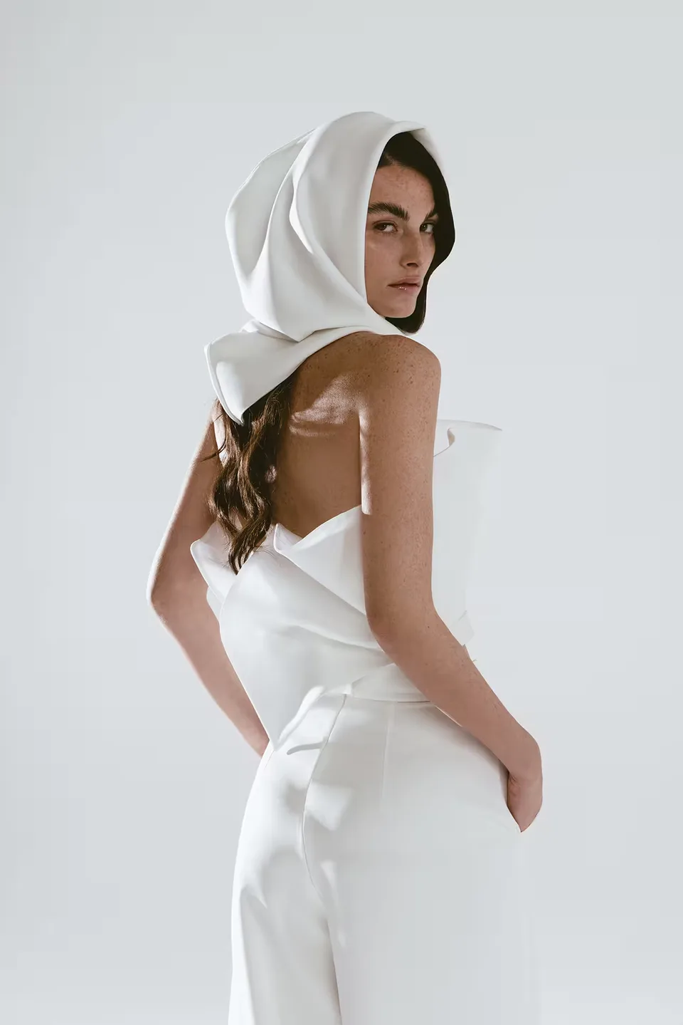 Abito da sposa Atelier Tussàh linea Futura modello Angela